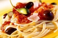 bucatini alla puttanesca ricetta bucatini alla puttanesca