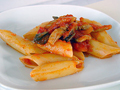 Pasta alle melanzane e basilico